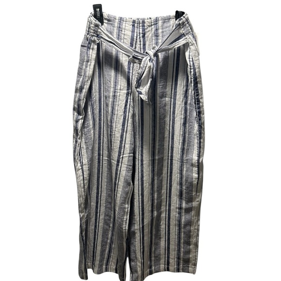 {Beach Lunch Lounge} Florencia Linen Blend Capri Pants - Picture 1 of 3